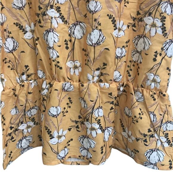 Style 5 Crop Top with Flutter Sleeves 
Size Junior Medium - Picture 4 of 4